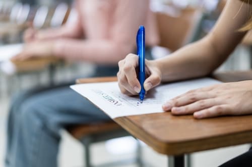 Les examens à passer pour devenir citoyen andorran