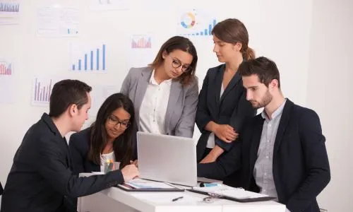 Pourquoi travailler avec une gestoria andorrane simplifie la création de société